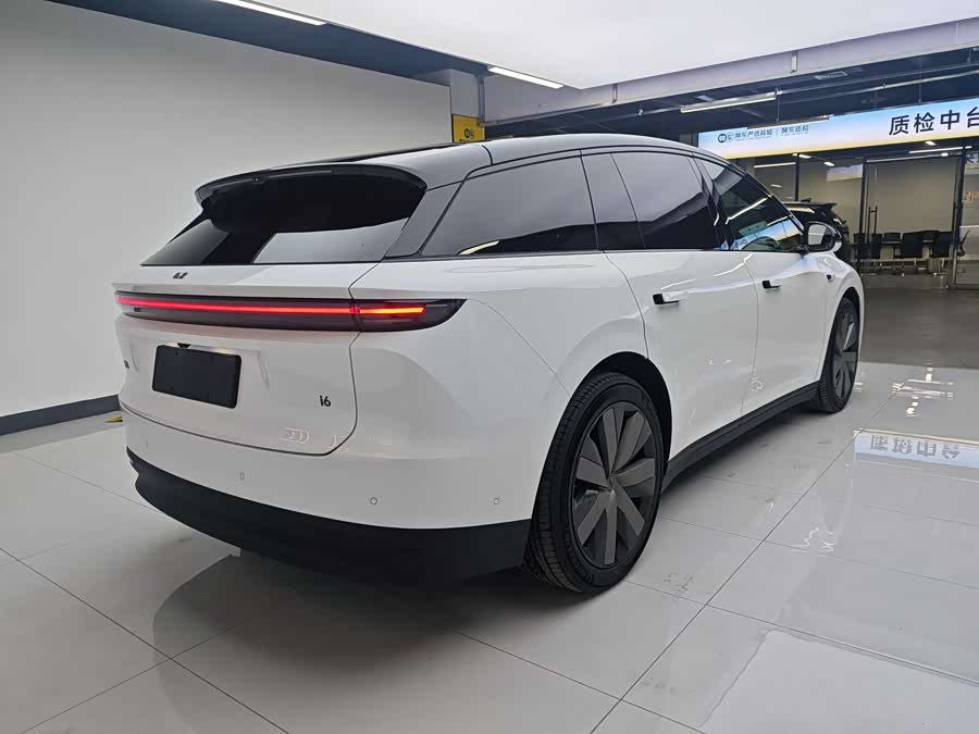 Li i6 2025 imagem de carro #7