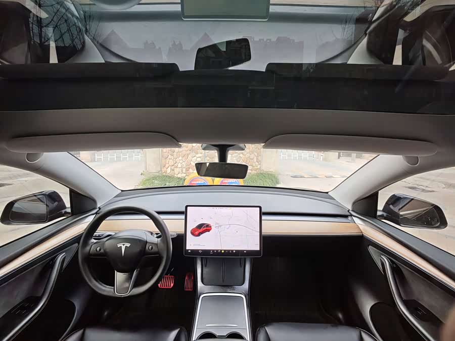 Tesla Model Y 2021 car image #7