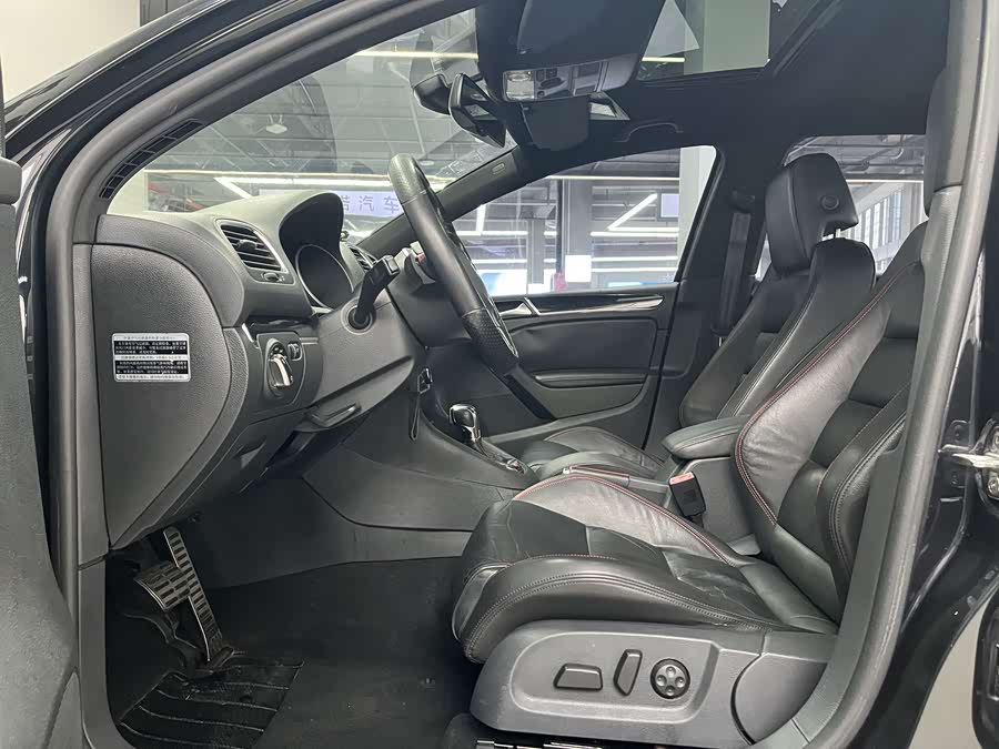 Volkswagen GolfGTI 2012 car image #7