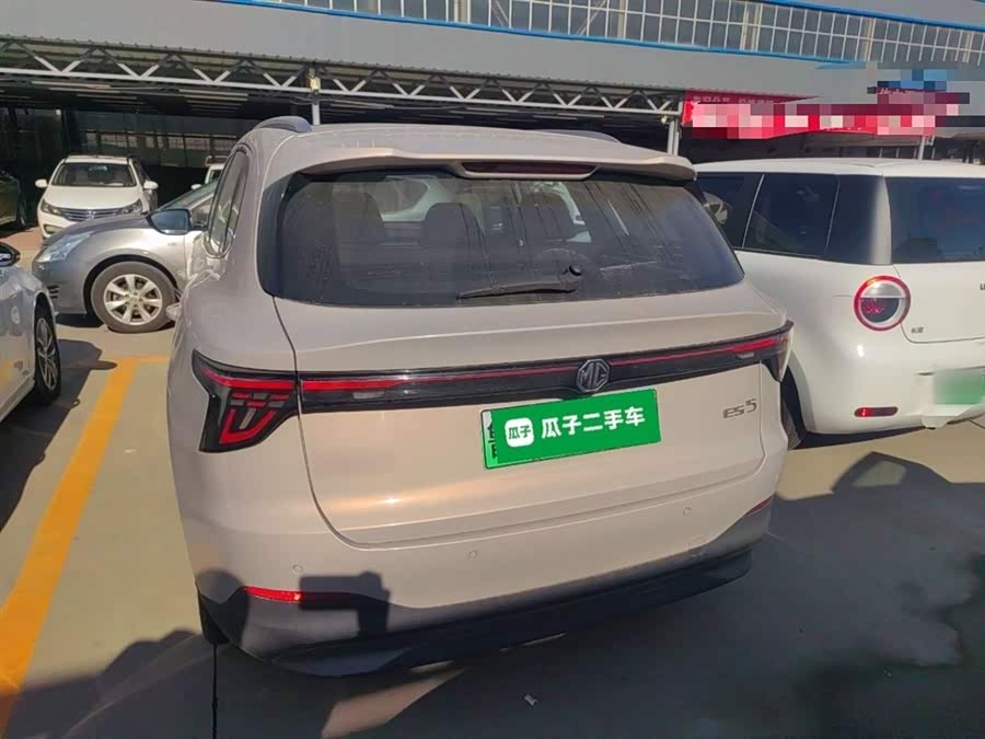 MG ES5 2024 car image #7