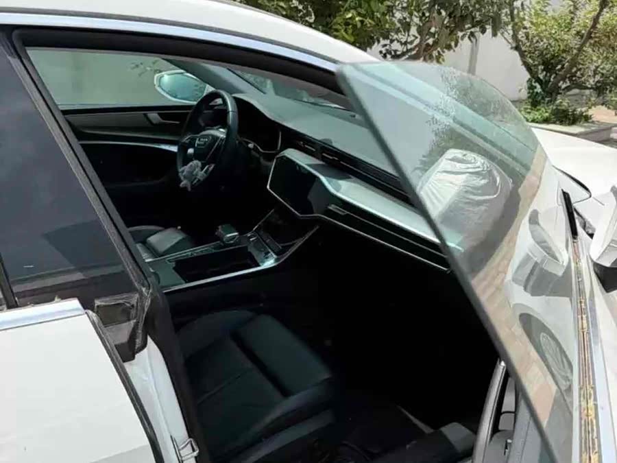 Audi A7 2021 car image #7