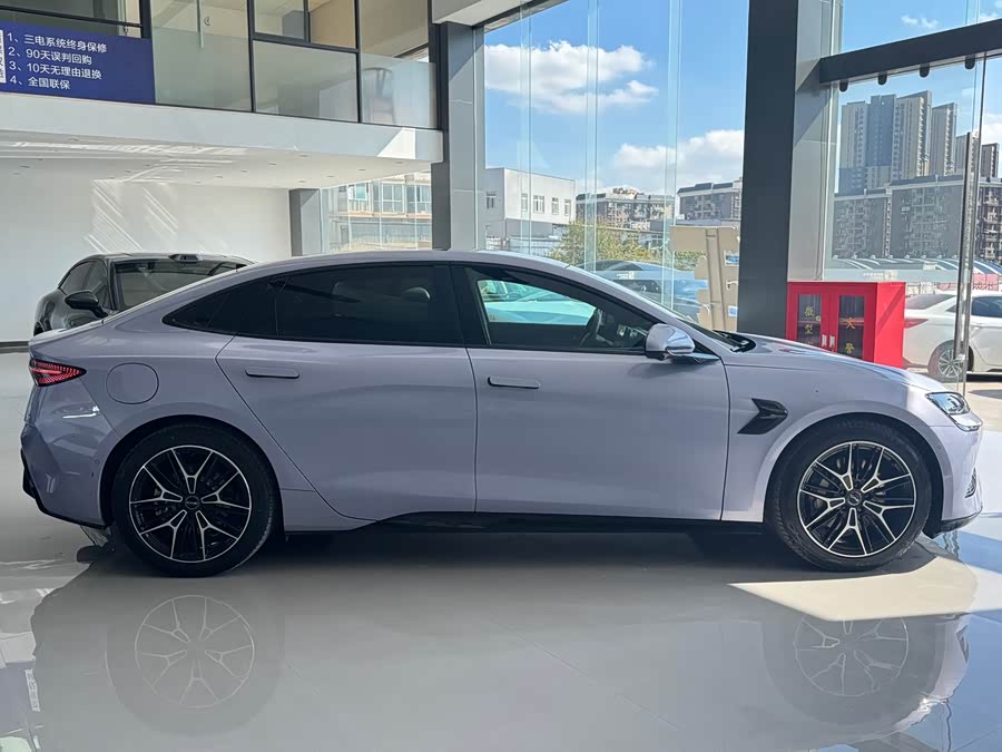 BYD Seal 2025 car image #7