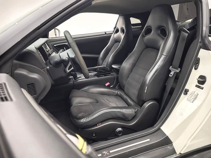 日产 日产GT-R 2011 汽车图片 #7