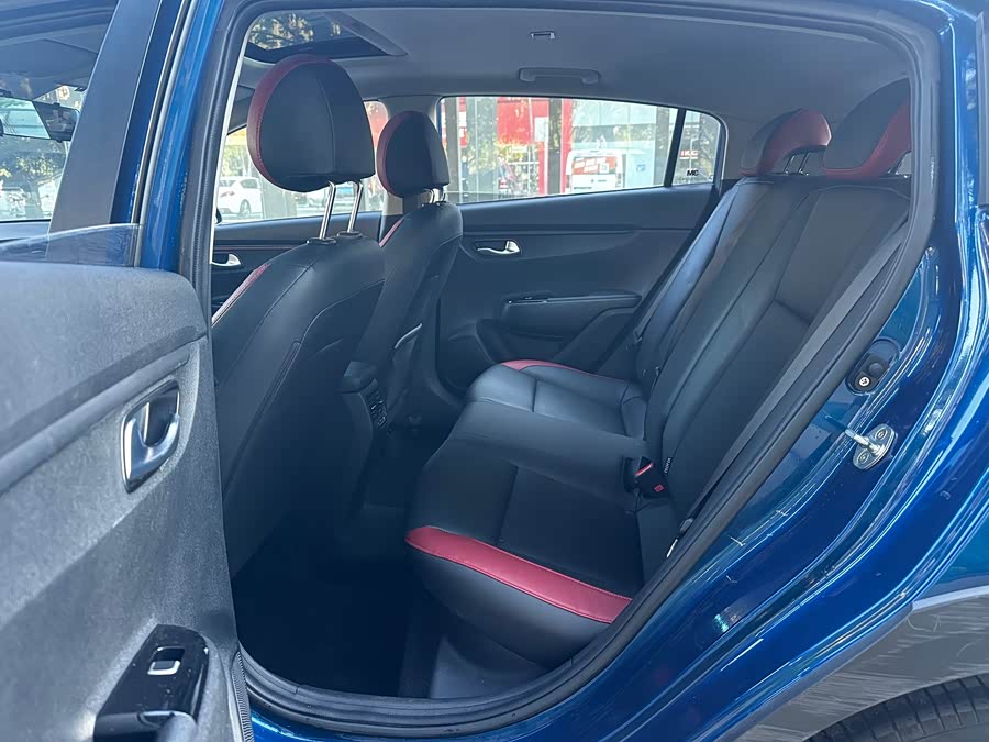 Kia Rio Cross 2018 صورة سيارة #7