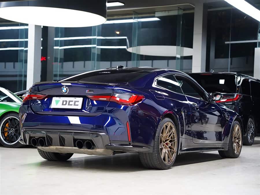 BMW M4 2024 immagine di auto #7