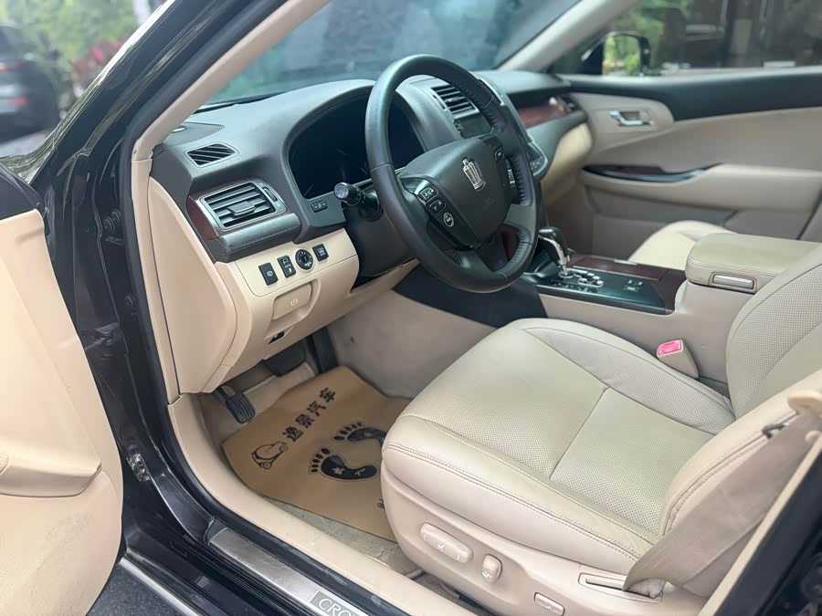 丰田 皇冠 2012 汽车图片 #7