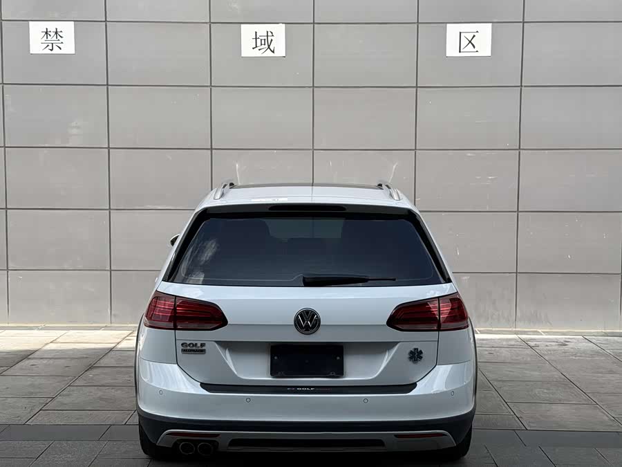 Volkswagen Golf (Imported) 2019 imagem de carro #7