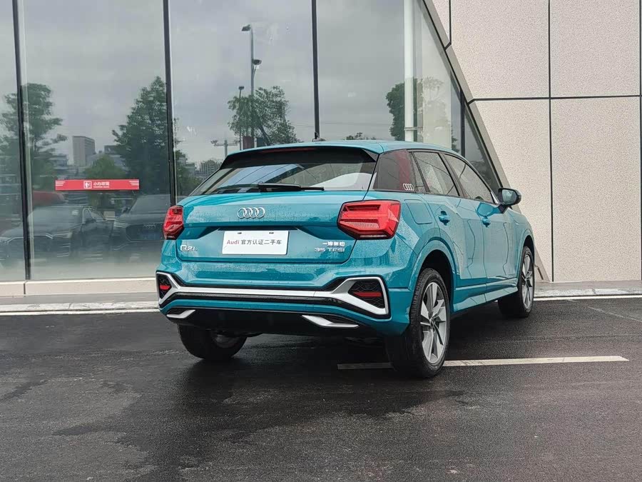 Audi Q2L 2025 car image #7