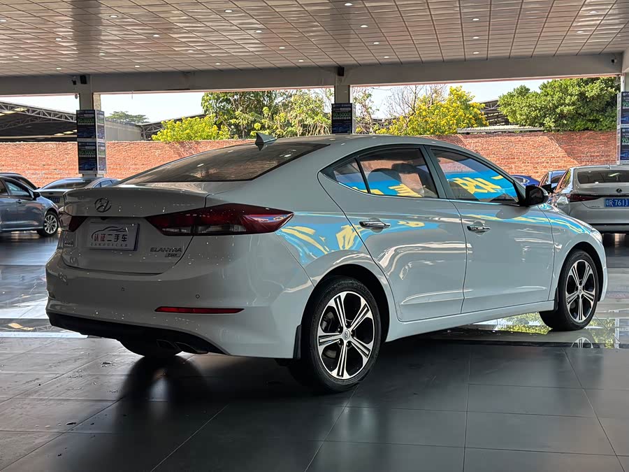 Hyundai Elantra AD 2019 car image #7