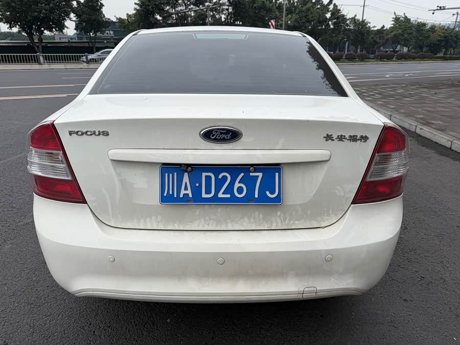 Ford Focus 2014 car image #7