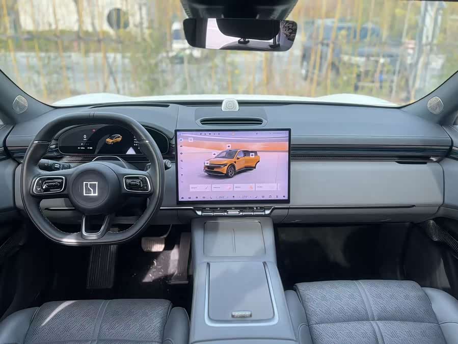 Zeekr 7X 2024 car image #7