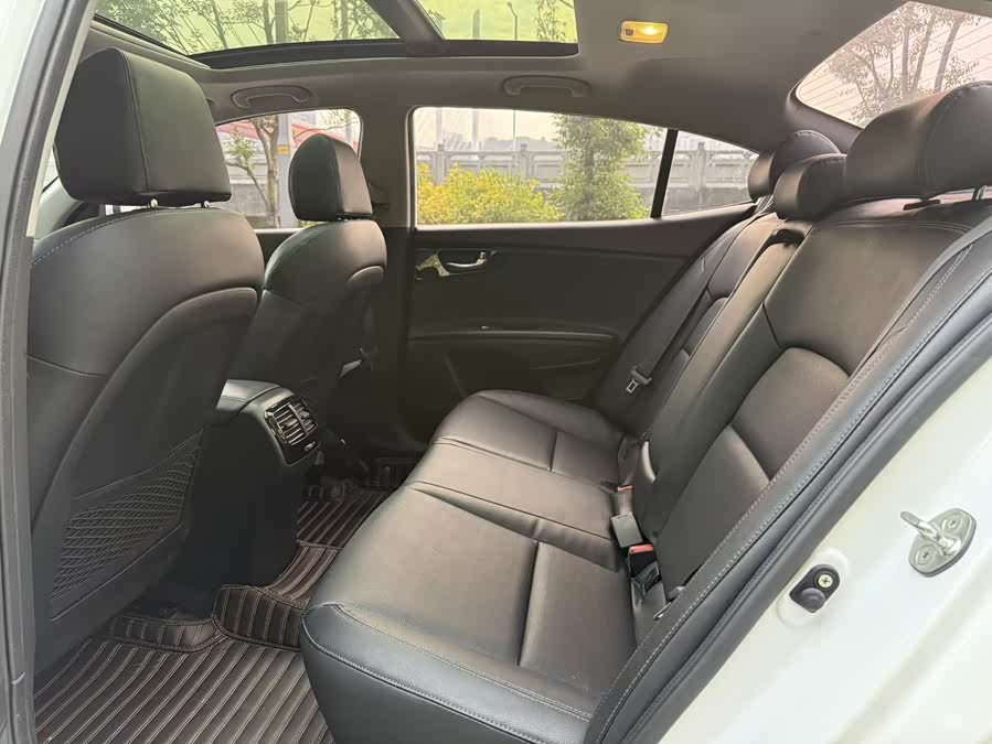 起亚 起亚K4 2016 汽车图片 #7