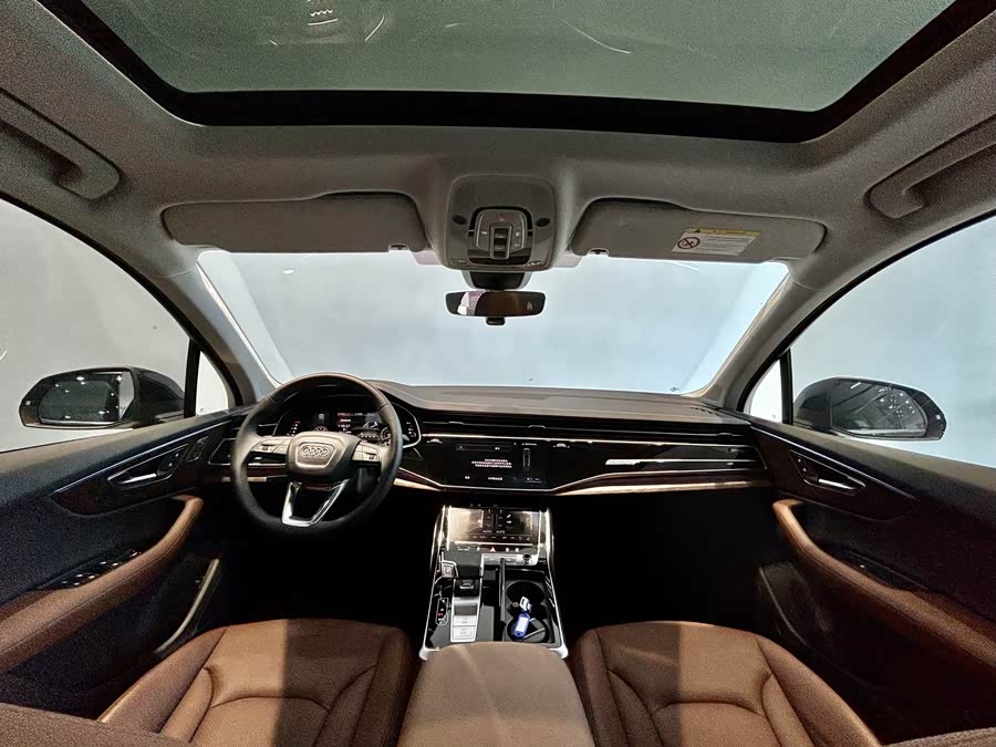 Audi Q7 2023 image de voiture #7
