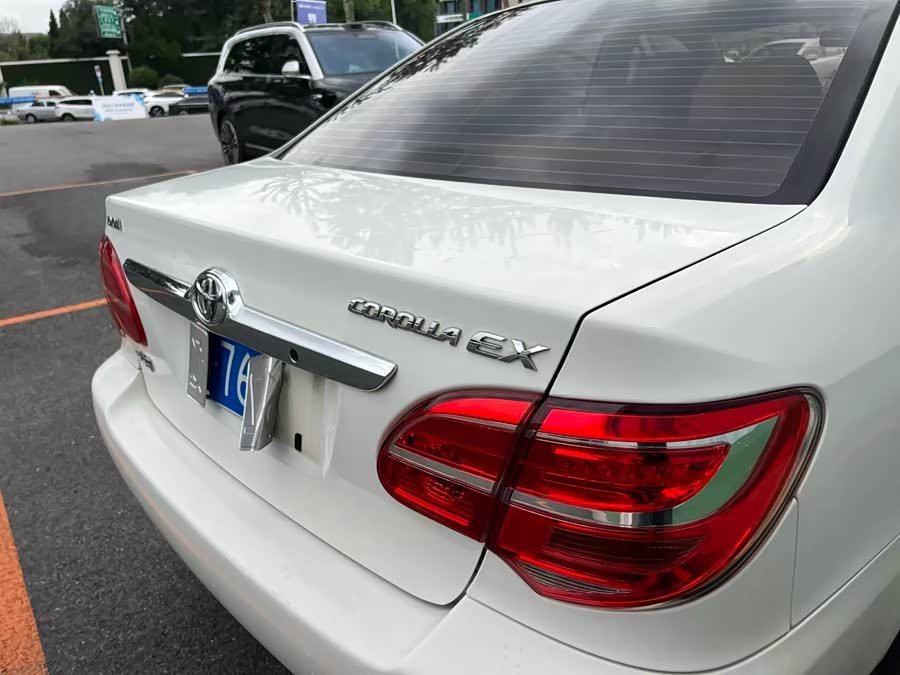 Toyota Corolla (Classic) 2014 immagine di auto #7