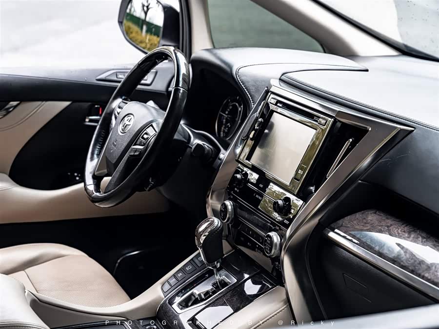 丰田 埃尔法 2019 汽车图片 #7