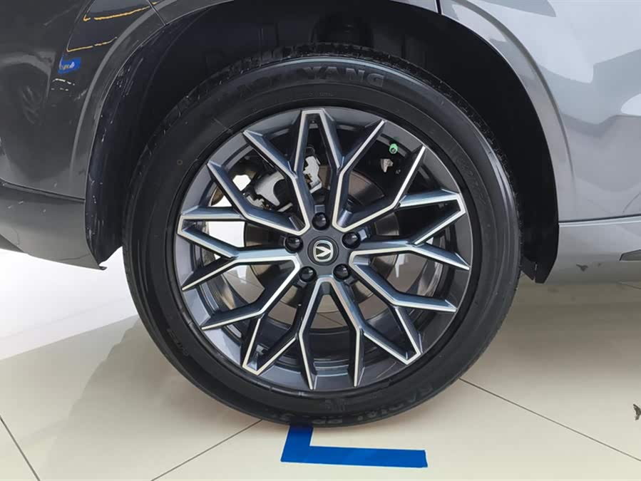 Changan UNI-Z 2025 car image #7