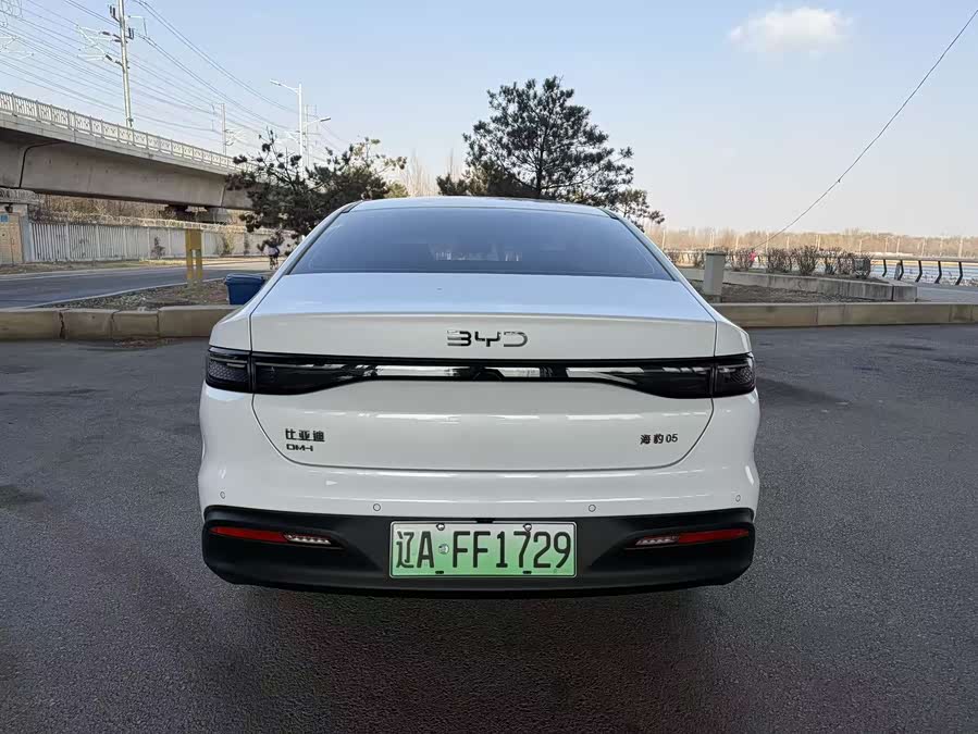 BYD Seal 05 DM-i 2025 car image #7