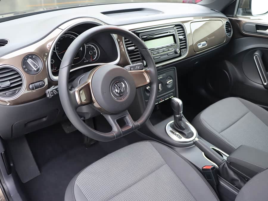 Volkswagen Beetle 2015 immagine di auto #7