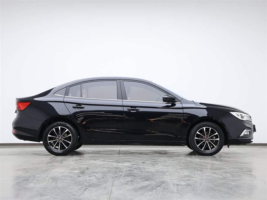 Roewe i5 2020 #7 Roewe i5 2020 car image #7