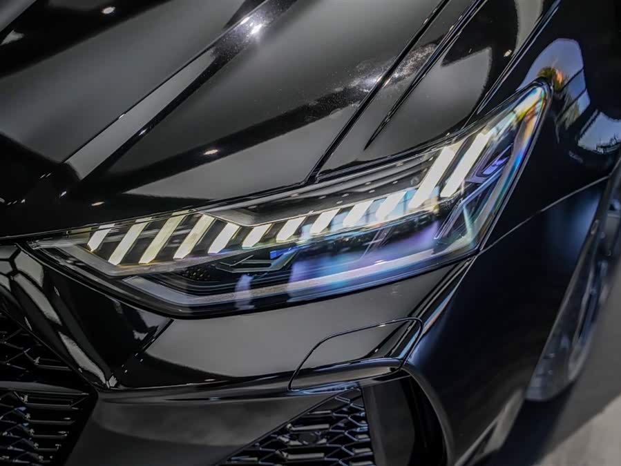 Audi RS 6 2024 immagine di auto #7