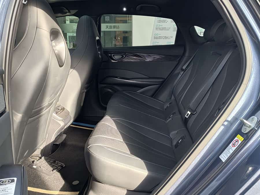 BYD Seal 2025 car image #7