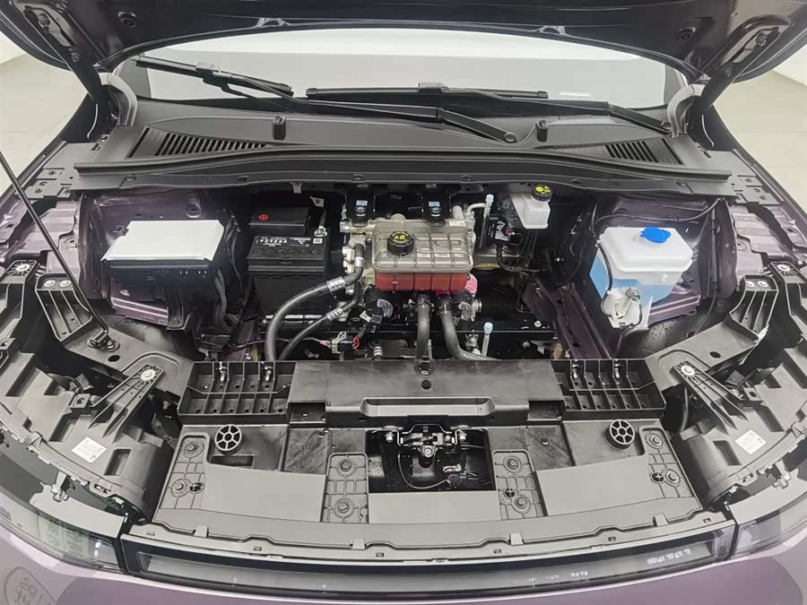 零跑汽车 零跑B01 2025 汽车图片 #7