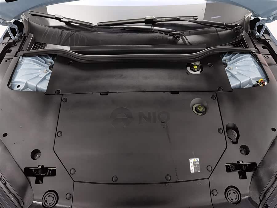 NIO ET5 2023 car image #7