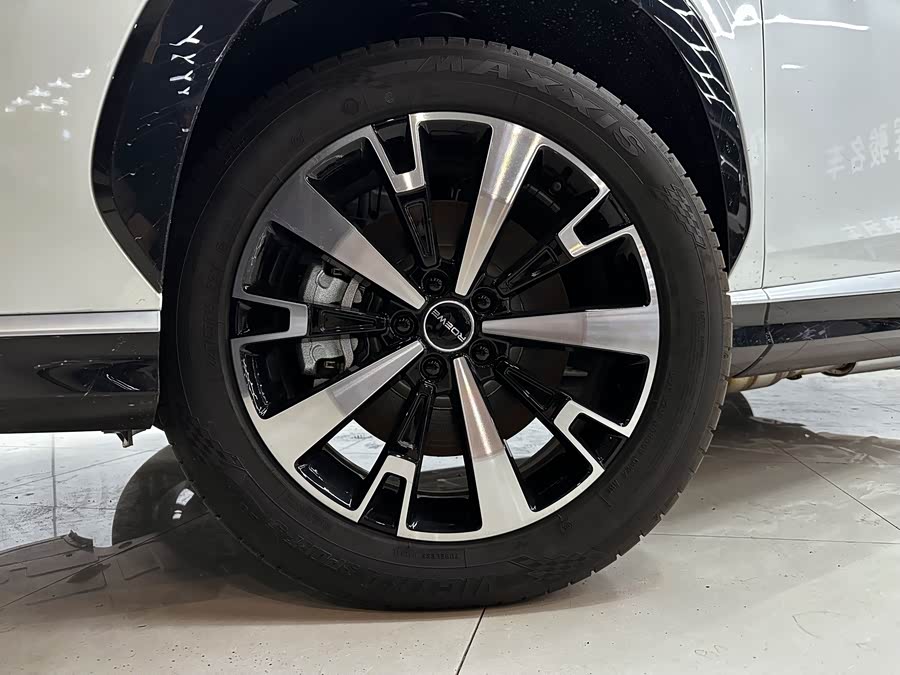 Roewe D5X DMH 2025 car image #7