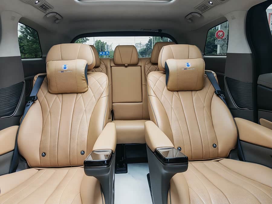 腾势 腾势D9 2023 汽车图片 #7