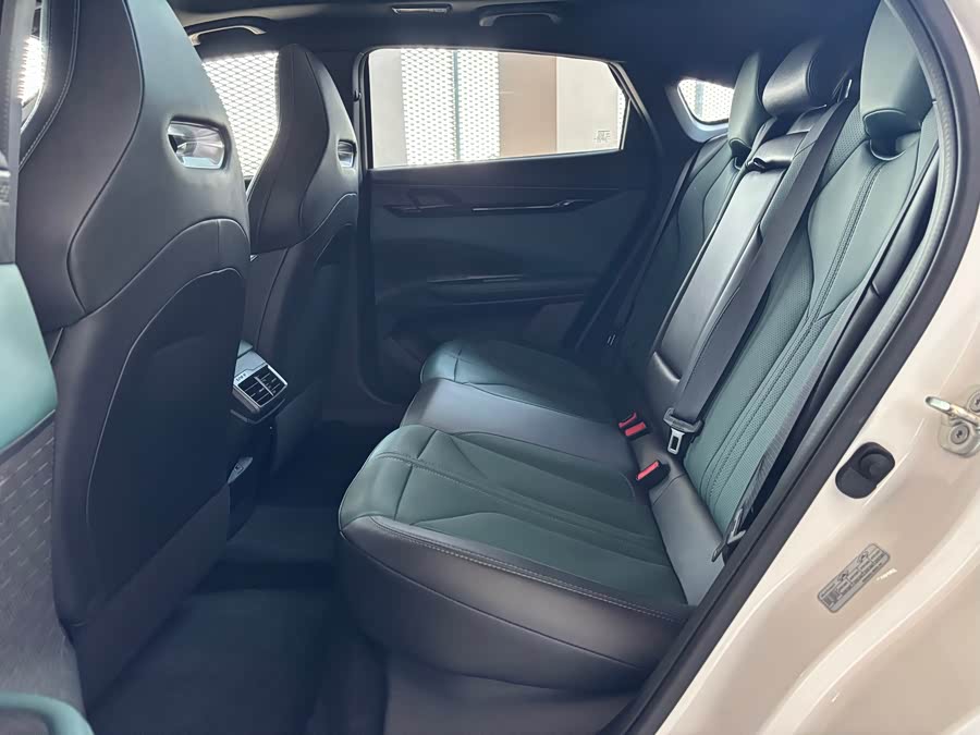 Changan UNI-V iDD 2024 #7 Changan UNI-V iDD 2024 car image #7