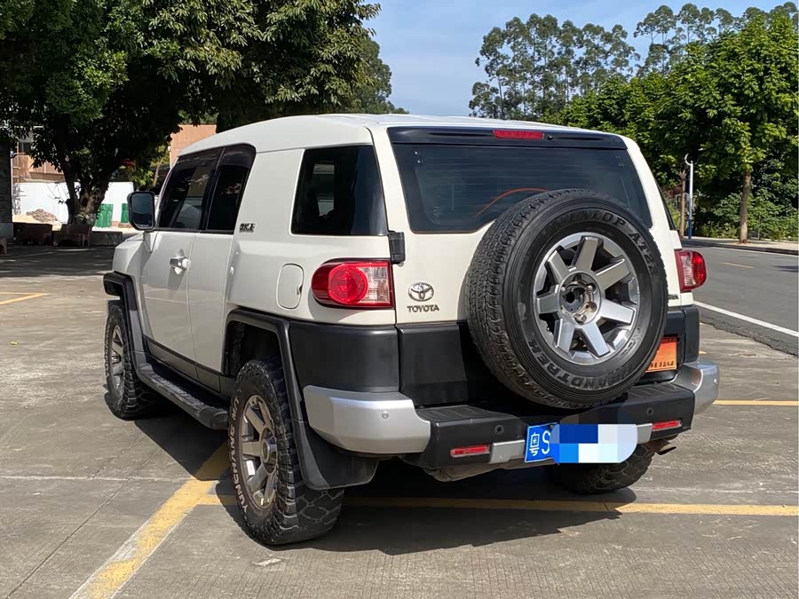 Toyota FJ Cruiser 2017 #7 Toyota FJ Cruiser 2017 car image #7