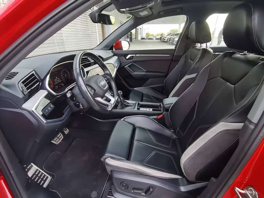 Audi Q3 2015 immagine di auto #7