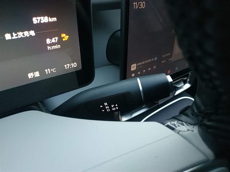 零跑汽车 零跑B01 2025 汽车图片 #7