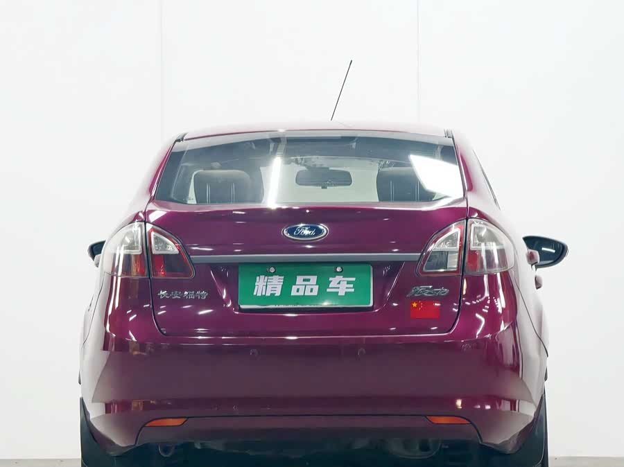 Ford Fiesta 2012 car image #7