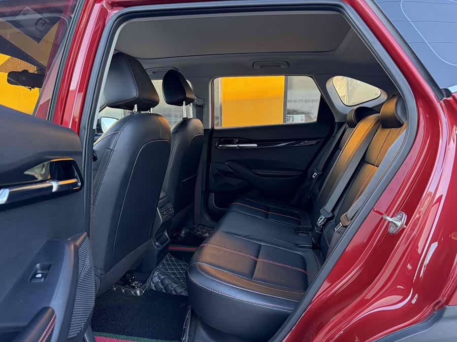 Kia Stonic 2020 изображение автомобиля #7