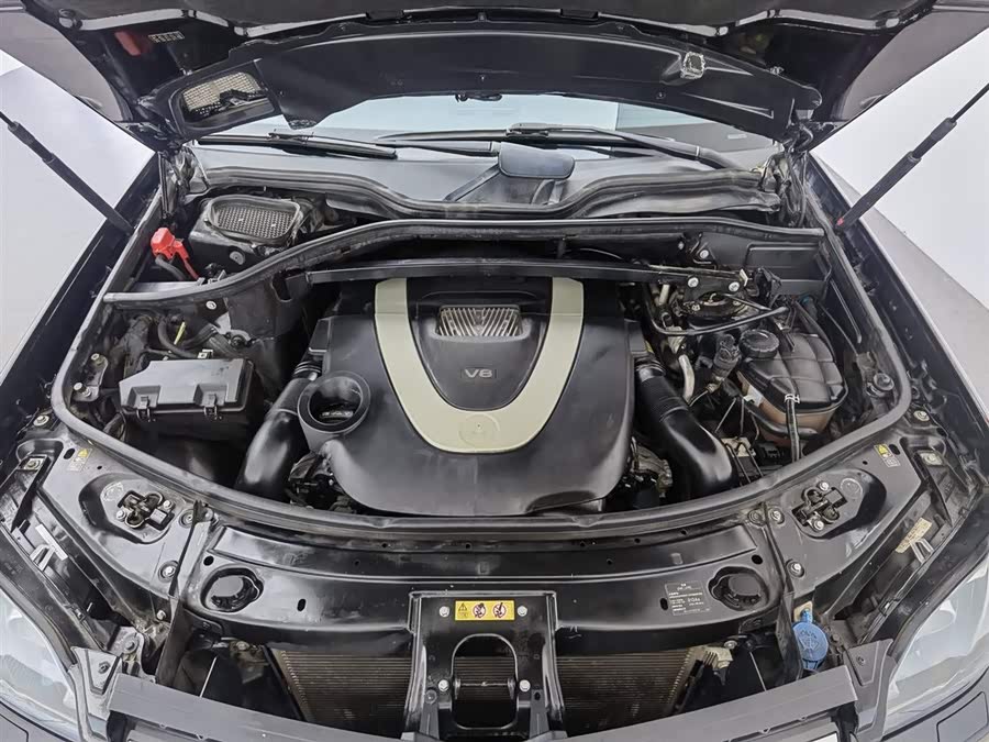 Mercedes-Benz GL Class 2012 car image #7