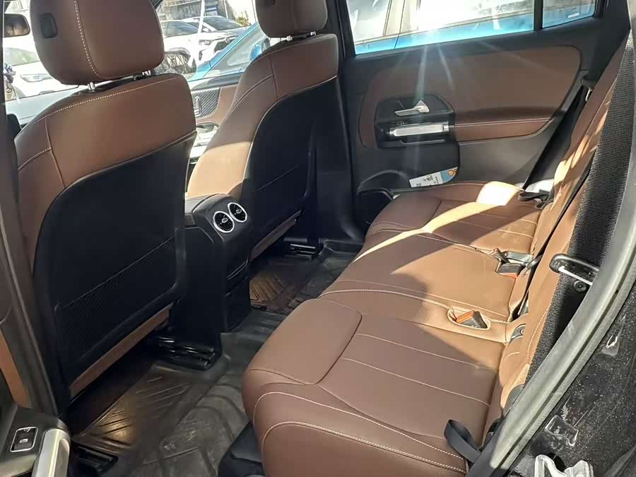 Mercedes-Benz EQB Class 2025 car image #7