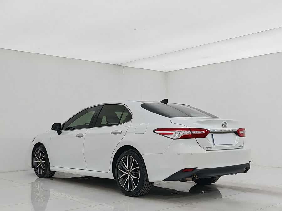 Toyota Camry 2022 car image #7