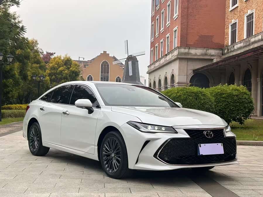 Toyota Avalon 2024 car image #7