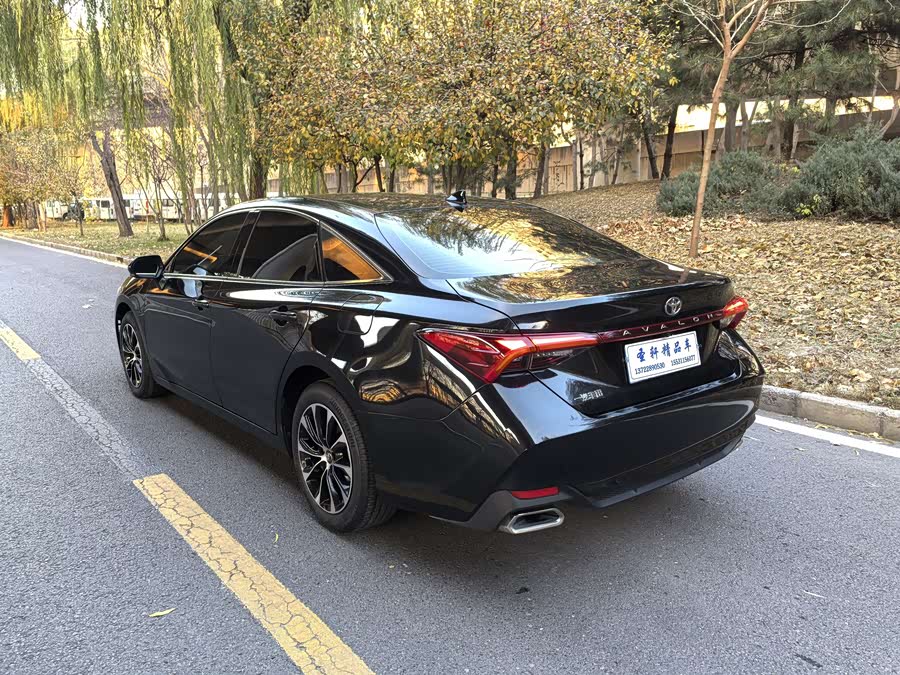 Toyota Avalon 2022 car image #7