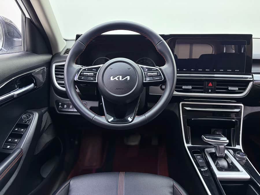 Kia Stonic 2022 immagine di auto #7