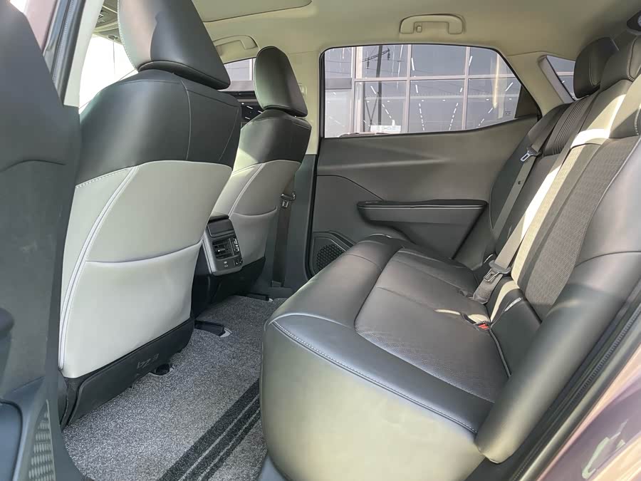 Toyota bZ3 2023 immagine di auto #7