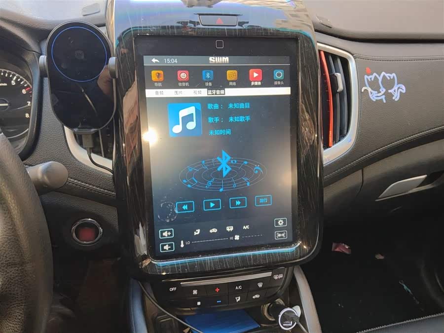 SWM X7 2018 #7 SWM X7 2018 car image #7