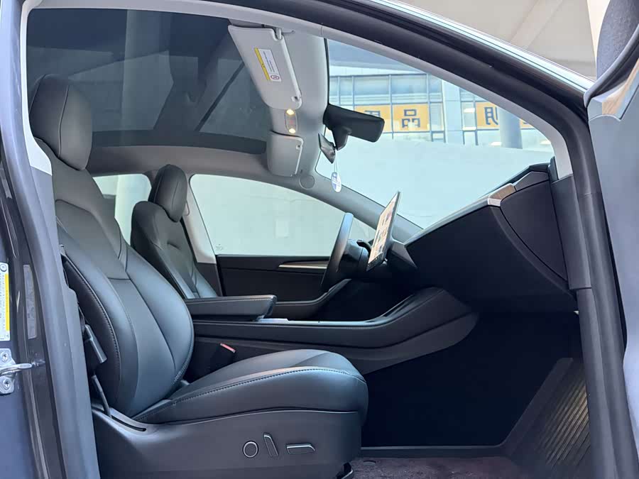 Tesla Model Y 2021 #7 Tesla Model Y 2021 immagine di auto #7