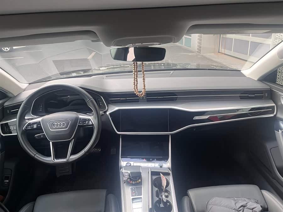 Audi A7 2023 car image #7