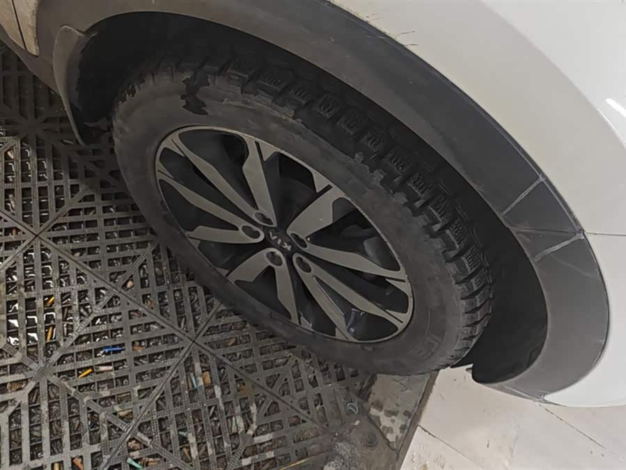 Kia KX5 2017 car image #7