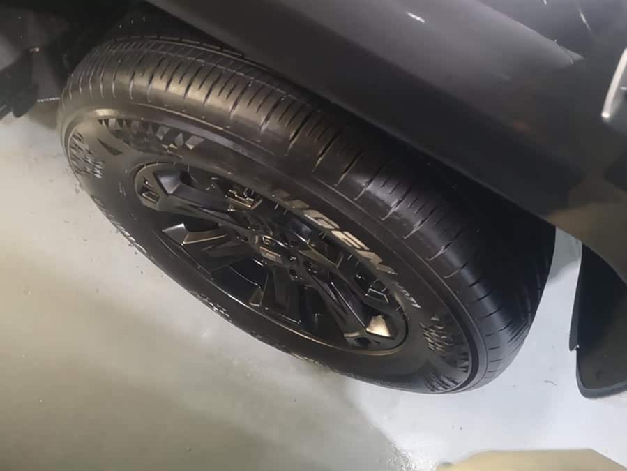 Tank 400 2025 car image #7