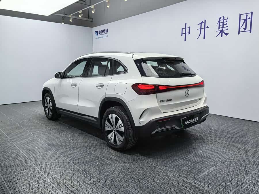 Mercedes-Benz EQA Class 2025 صورة سيارة #7