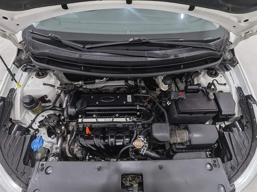 起亚 起亚K2 2015 汽车图片 #7