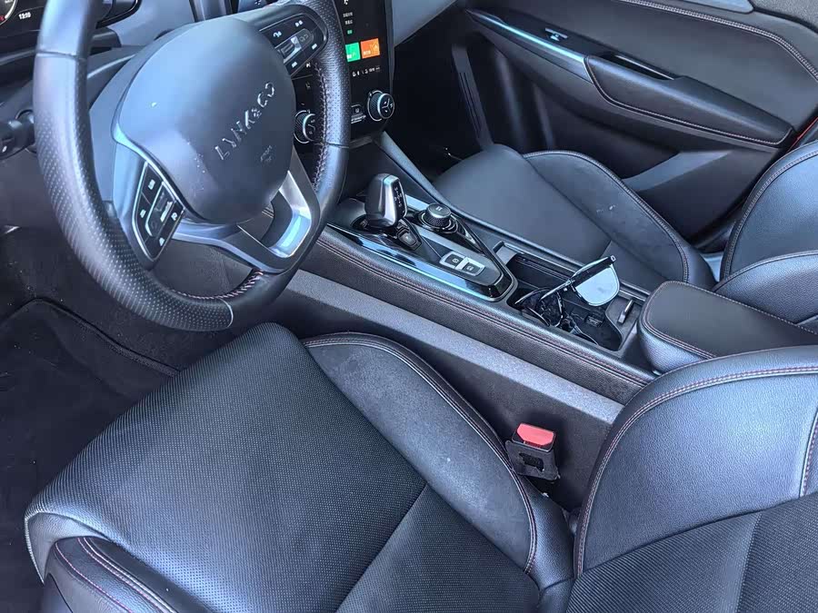 Lynk & Co 03 2019 car image #7